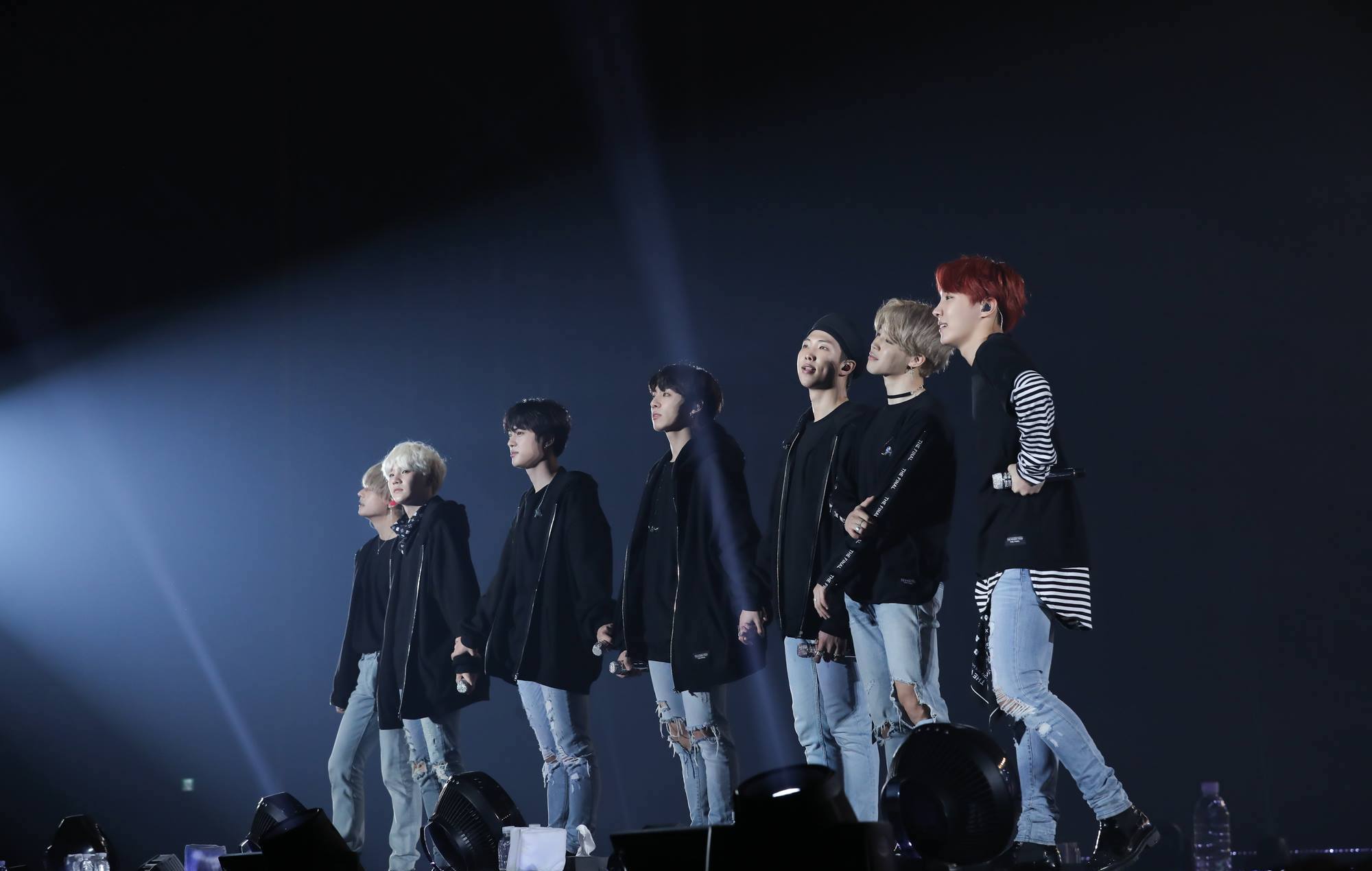 2017　BTS　LIVE　TRILOGY　EPISODE　III　THE　WI BTS MOVIE WEEKS - 2017 Live Trilogy EPISODE III THE WINGS