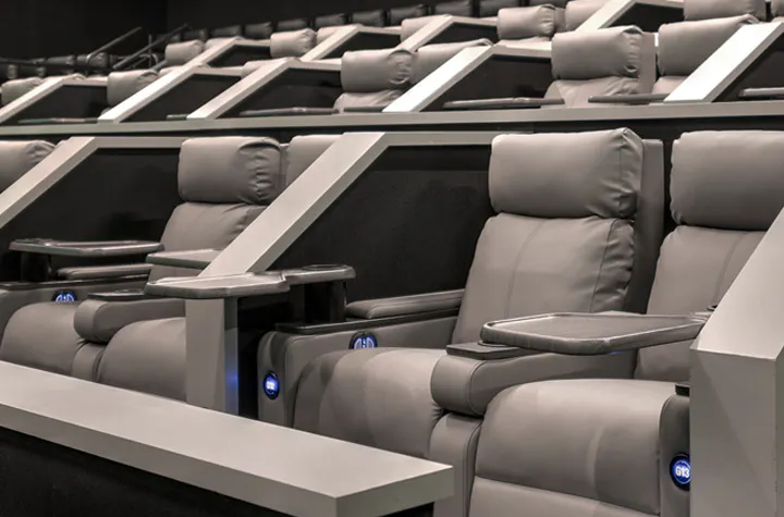 Axis15 Extreme Screen - Paragon Theaters