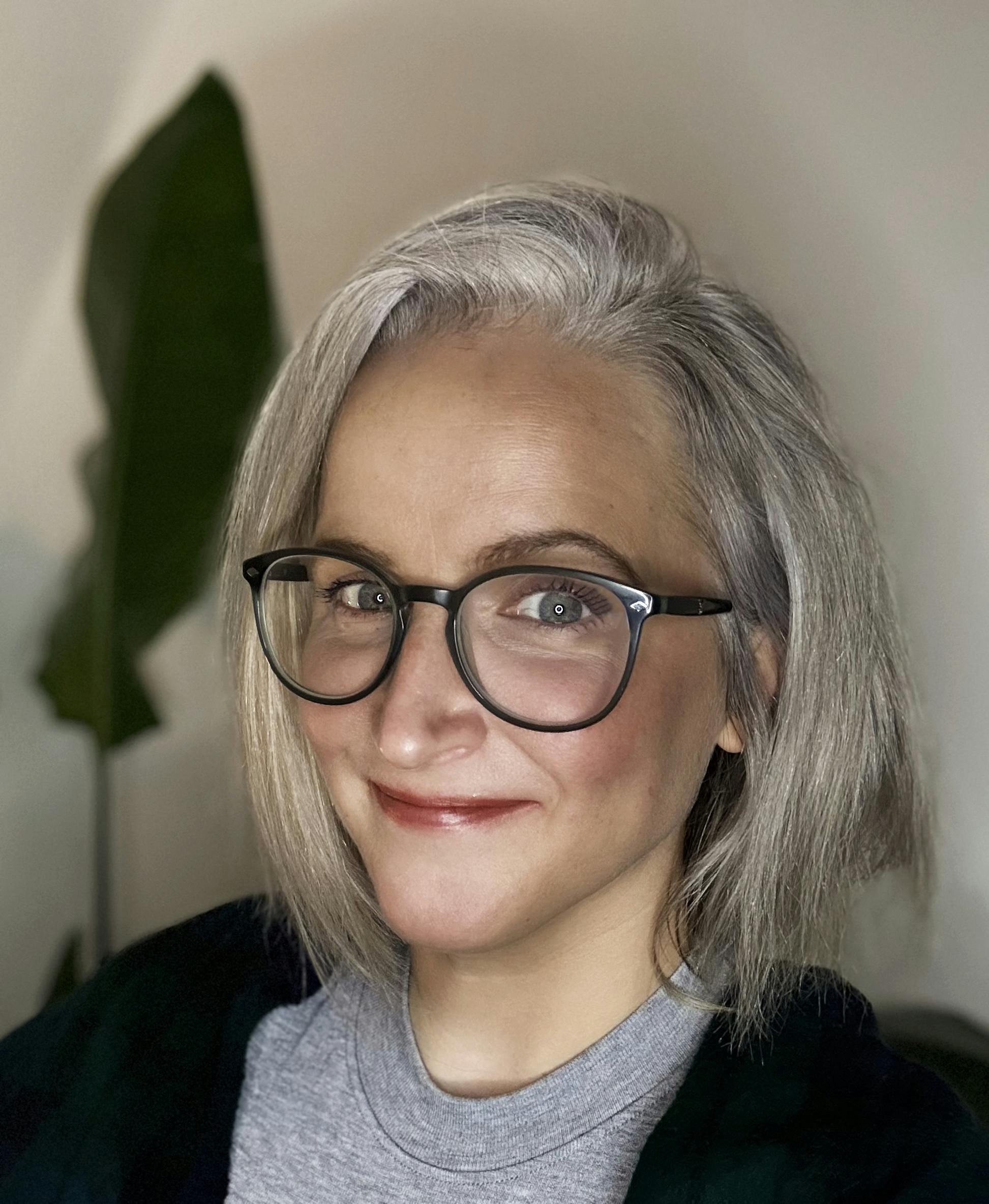 Portrait of Lynsey Tomlinson Booth